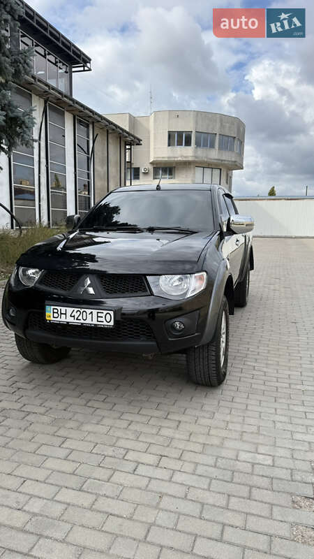 Пикап Mitsubishi L 200 2013 в Одессе