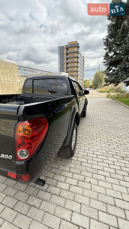 Пикап Mitsubishi L 200 2013 в Одессе