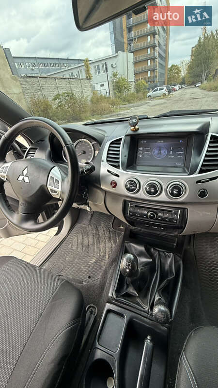 Пикап Mitsubishi L 200 2013 в Одессе