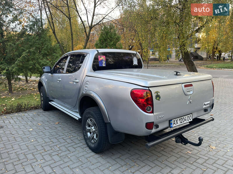 Пикап Mitsubishi L 200 2011 в Шептицькому