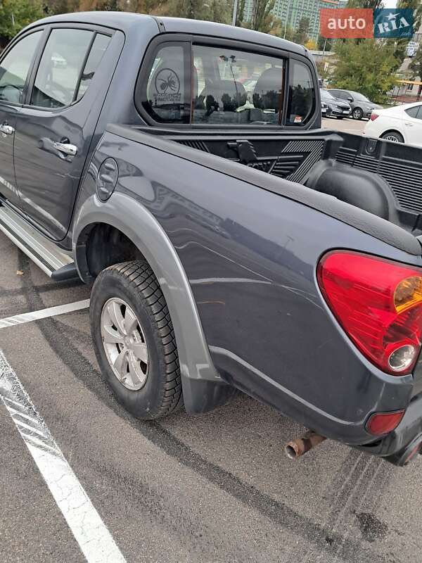 Пикап Mitsubishi L 200 2008 в Киеве