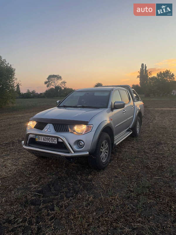 Пикап Mitsubishi L 200 2008 в Глобине фото 2 Пикап Mitsubishi L 200 2008 в Глобине