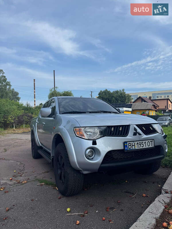 Пікап Mitsubishi L 200 2008 в Києві