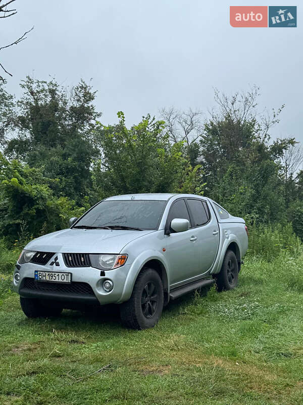 Пікап Mitsubishi L 200 2008 в Києві