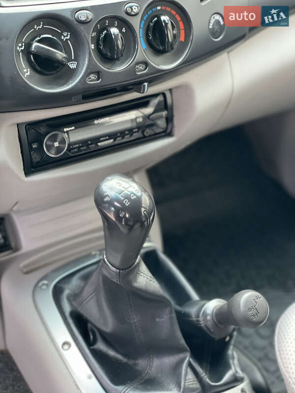 Пикап Mitsubishi L 200 2008 в Житомире фото 14 Пикап Mitsubishi L 200 2008 в Житомире