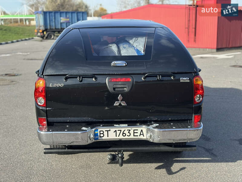 Пикап Mitsubishi L 200 2007 в Киеве