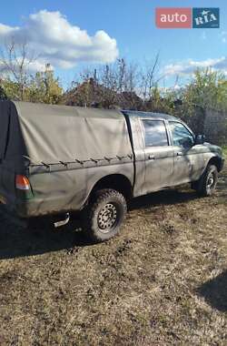 Пикап Mitsubishi L 200 2000 в Изюме