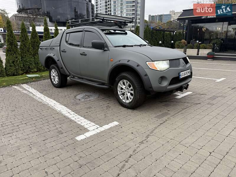 Пикап Mitsubishi L 200 2007 в Киеве фото 3 Пикап Mitsubishi L 200 2007 в Киеве