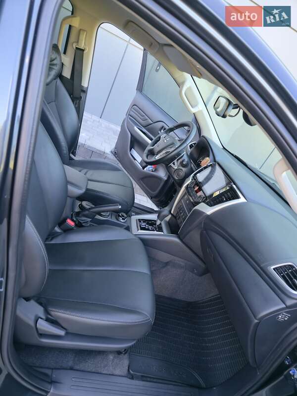 Пікап Mitsubishi L 200 2024 в Олександрії фото 38 Пікап Mitsubishi L 200 2024 в Олександрії