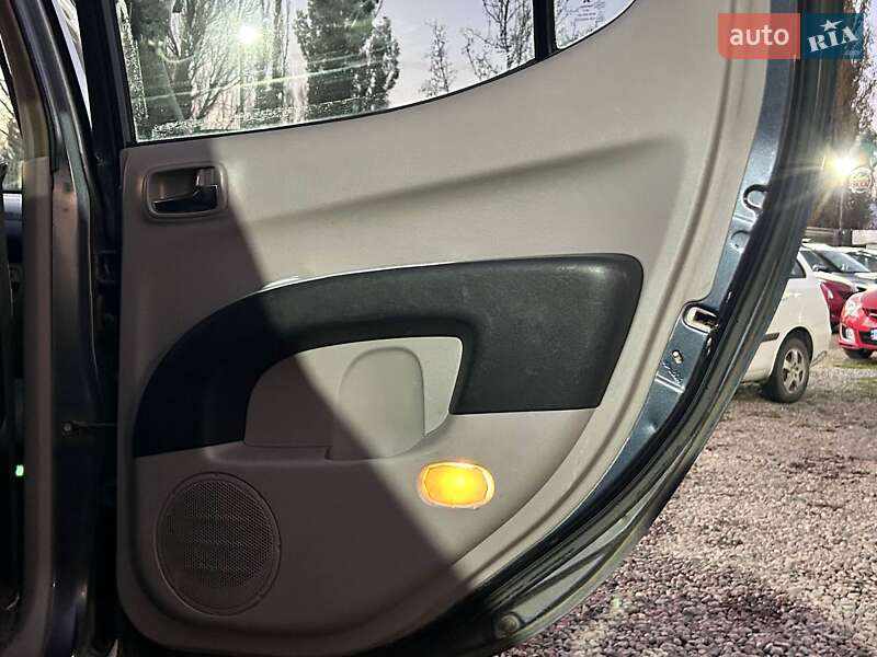 Пікап Mitsubishi L 200 2007 в Одесі