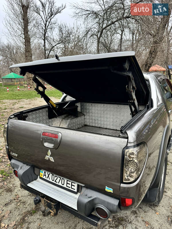 Пікап Mitsubishi L 200 2010 в Харкові
