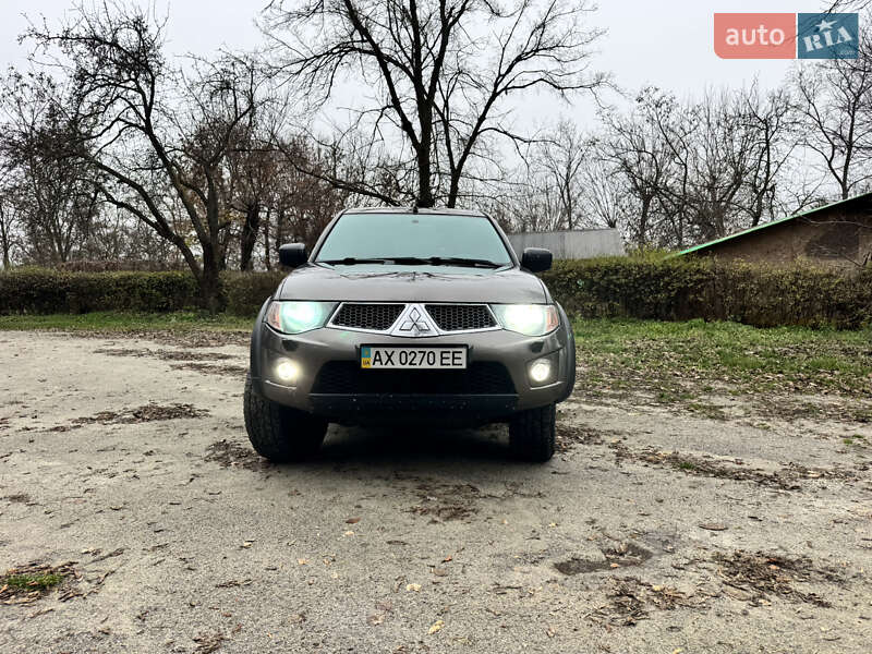 Пікап Mitsubishi L 200 2010 в Харкові