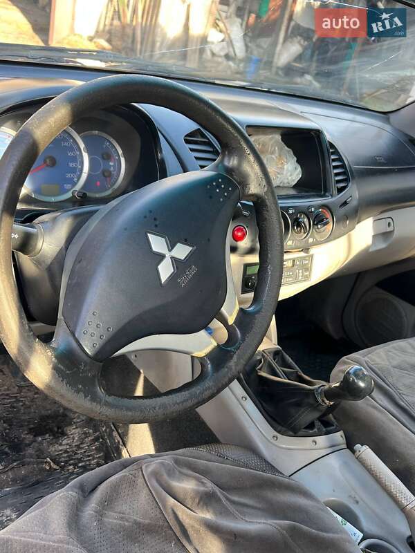 Пикап Mitsubishi L 200 2007 в Золотоноше фото 4 Пикап Mitsubishi L 200 2007 в Золотоноше