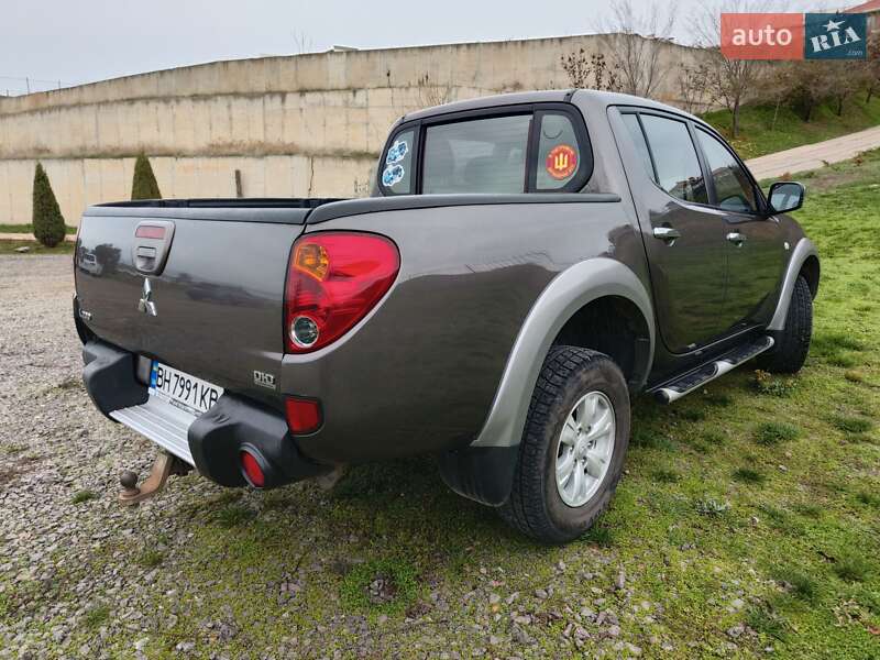 Пикап Mitsubishi L 200 2012 в Одессе фото 11 Пикап Mitsubishi L 200 2012 в Одессе