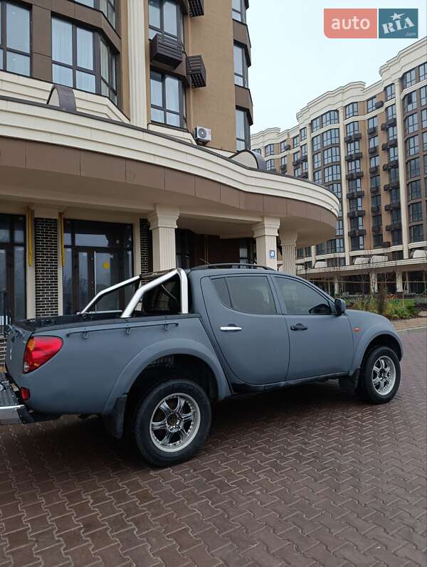 Пікап Mitsubishi L 200 2007 в Києві