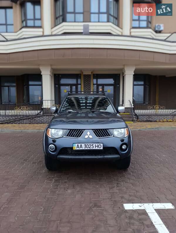 Пікап Mitsubishi L 200 2008 в Києві