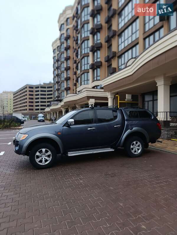 Пікап Mitsubishi L 200 2008 в Києві