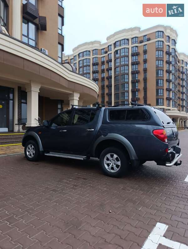 Пікап Mitsubishi L 200 2008 в Києві