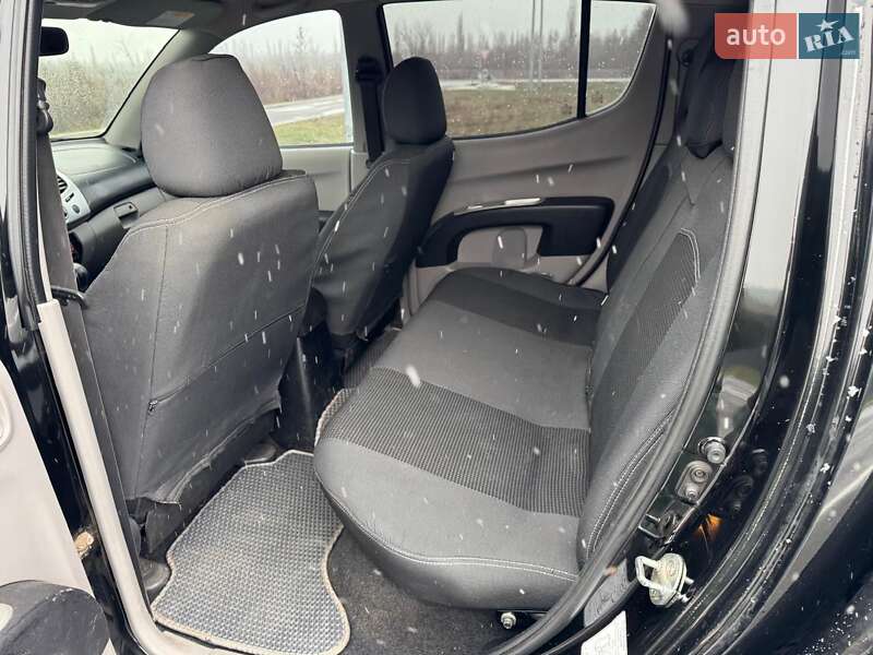 Пікап Mitsubishi L 200 2013 в Лохвиці фото 8 Пікап Mitsubishi L 200 2013 в Лохвиці