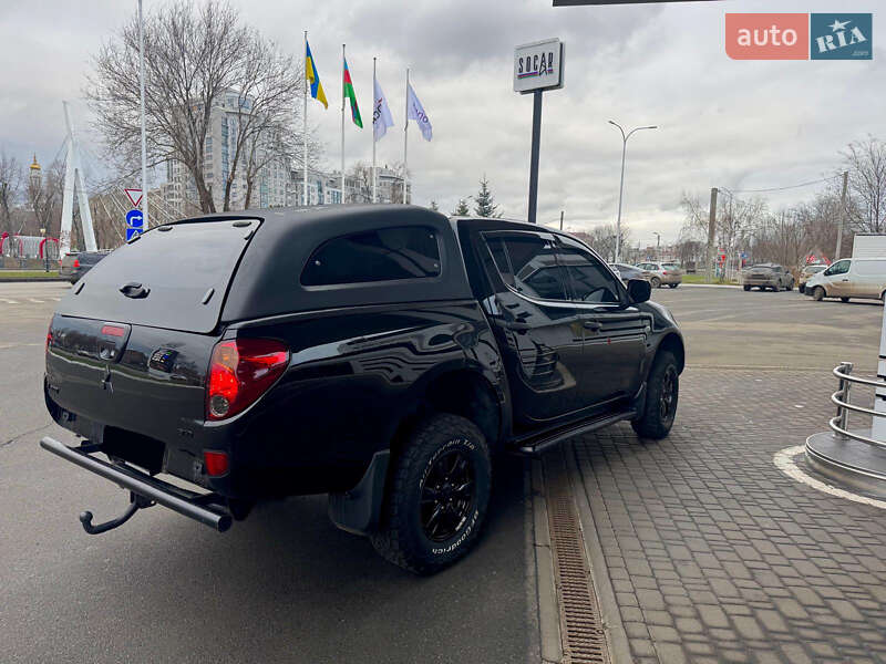 Пікап Mitsubishi L 200 2010 в Харкові фото 3 Пікап Mitsubishi L 200 2010 в Харкові