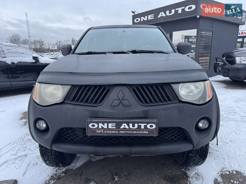 Пикап Mitsubishi L 200 2007 в Киеве
