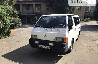 Минивэн Mitsubishi L 300 1997 в Киеве