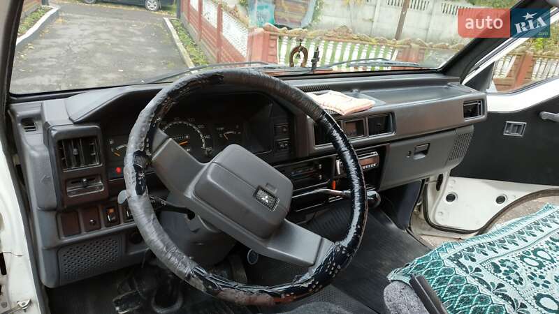 Минивэн Mitsubishi L 300 1997 в Ровно