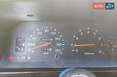 Минивэн Mitsubishi L 300 1989 в 