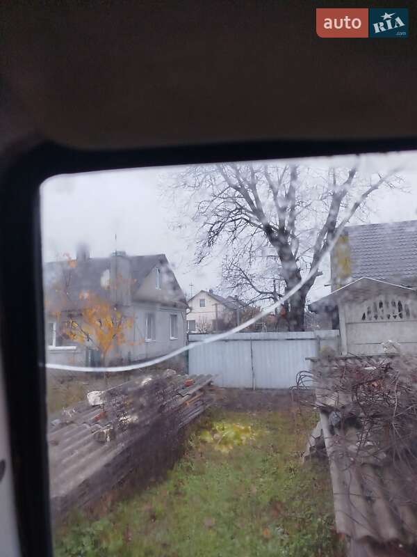 Мінівен Mitsubishi L 300 1982 в Радивиліві