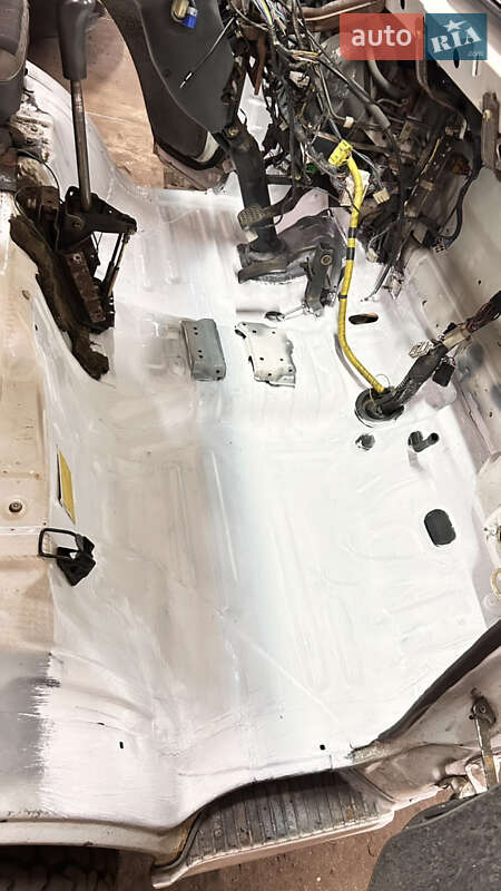 Грузовой фургон Mitsubishi L 300 1999 в Киеве фото 15 Грузовой фургон Mitsubishi L 300 1999 в Киеве