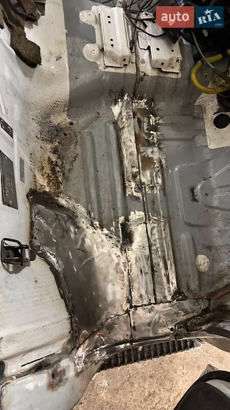 Грузовой фургон Mitsubishi L 300 1999 в Киеве фото 13 Грузовой фургон Mitsubishi L 300 1999 в Киеве