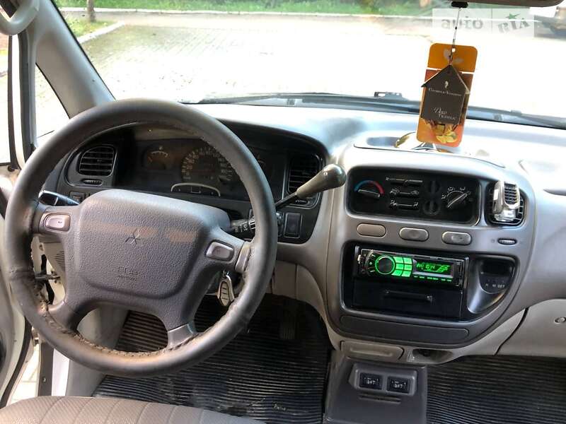 Грузопассажирский фургон Mitsubishi L 400 1997 в Дрогобыче