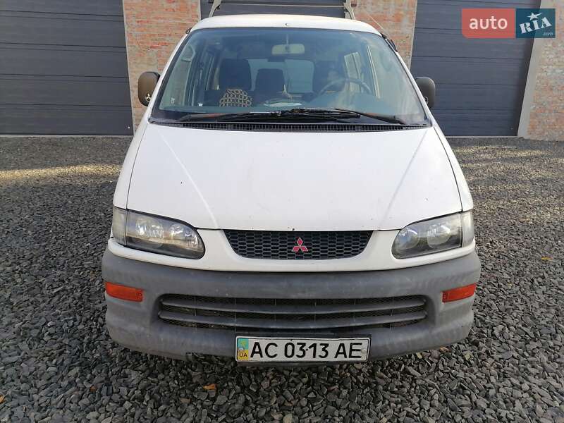 Минивэн Mitsubishi L 400 1999 в Камне-Каширском