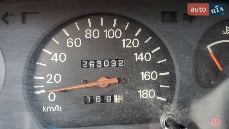 Минивэн Mitsubishi L 400 1999 в Черкассах