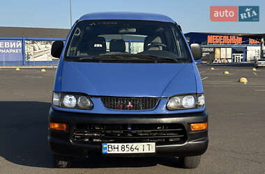 Грузовой фургон Mitsubishi L 400 2000 в 