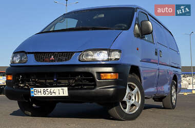 Грузовой фургон Mitsubishi L 400 2000 в 