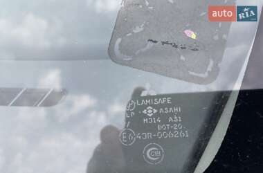 Минивэн Mitsubishi L 400 2002 в 