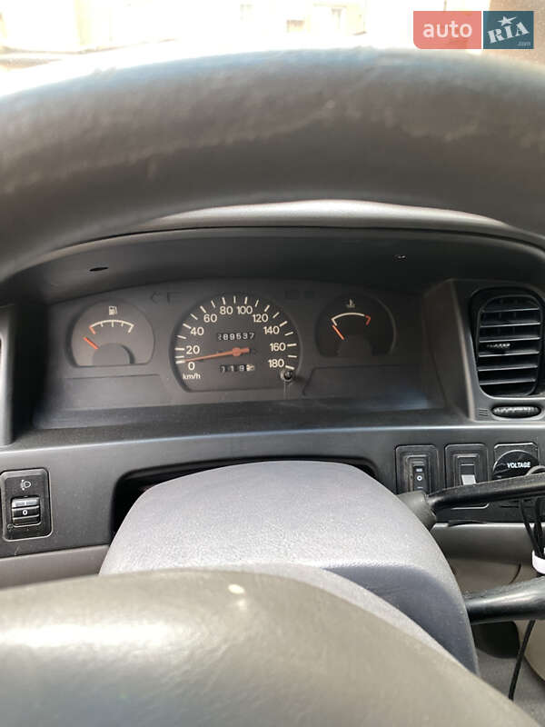 Мінівен Mitsubishi L 400 2000 в Києві
