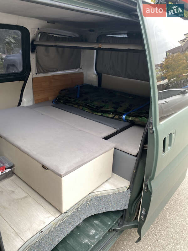 Мінівен Mitsubishi L 400 2000 в Києві