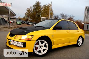 Седан Mitsubishi Lancer Evolution 2004 в 