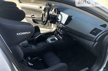 Седан Mitsubishi Lancer Evolution 2013 в 