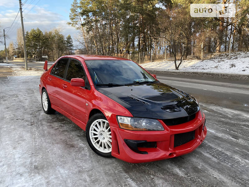 Седан Mitsubishi Lancer Evolution 2004 в Киеве