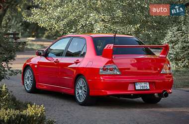 Седан Mitsubishi Lancer Evolution 2002 в 