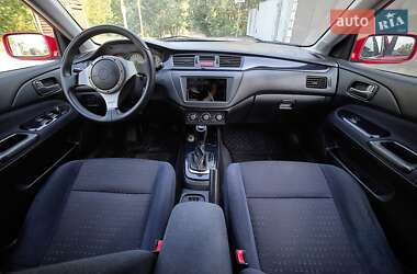 Седан Mitsubishi Lancer Evolution 2002 в 