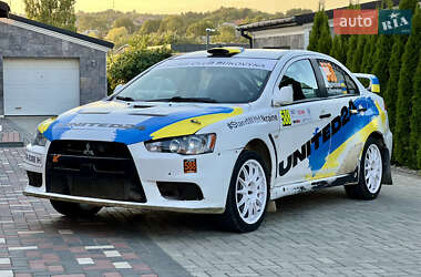 Седан Mitsubishi Lancer Evolution 2009 в Черновцах