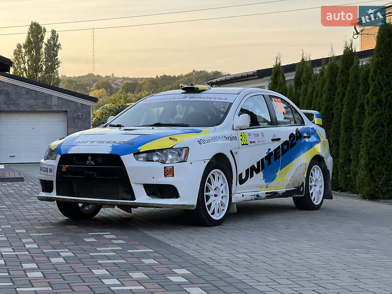 Седан Mitsubishi Lancer Evolution 2009 в Черновцах