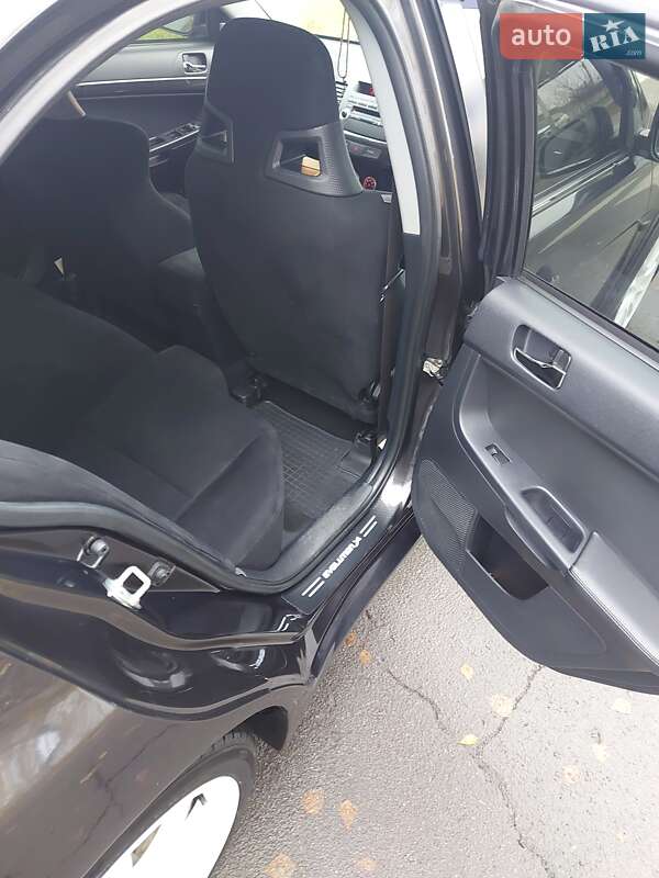 Седан Mitsubishi Lancer Evolution 2008 в Нетешине