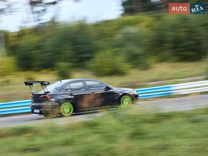 Седан Mitsubishi Lancer Evolution 2008 в Киеве