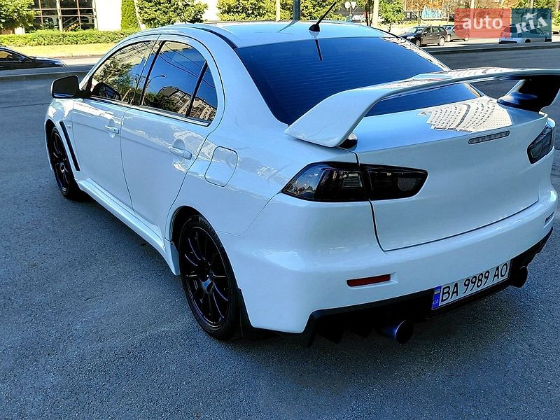 Седан Mitsubishi Lancer Evolution 2008 в Харкові фото 14 Седан Mitsubishi Lancer Evolution 2008 в Харкові