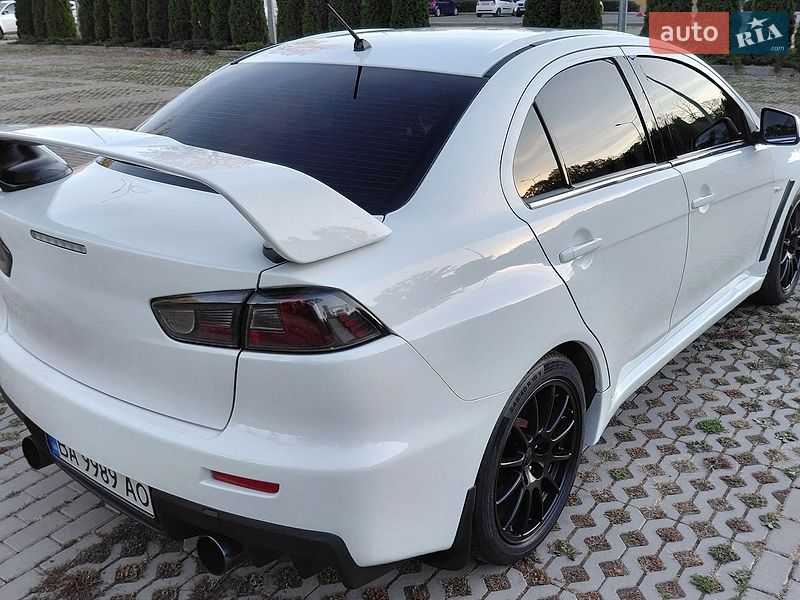 Седан Mitsubishi Lancer Evolution 2008 в Харькове фото 10 Седан Mitsubishi Lancer Evolution 2008 в Харькове